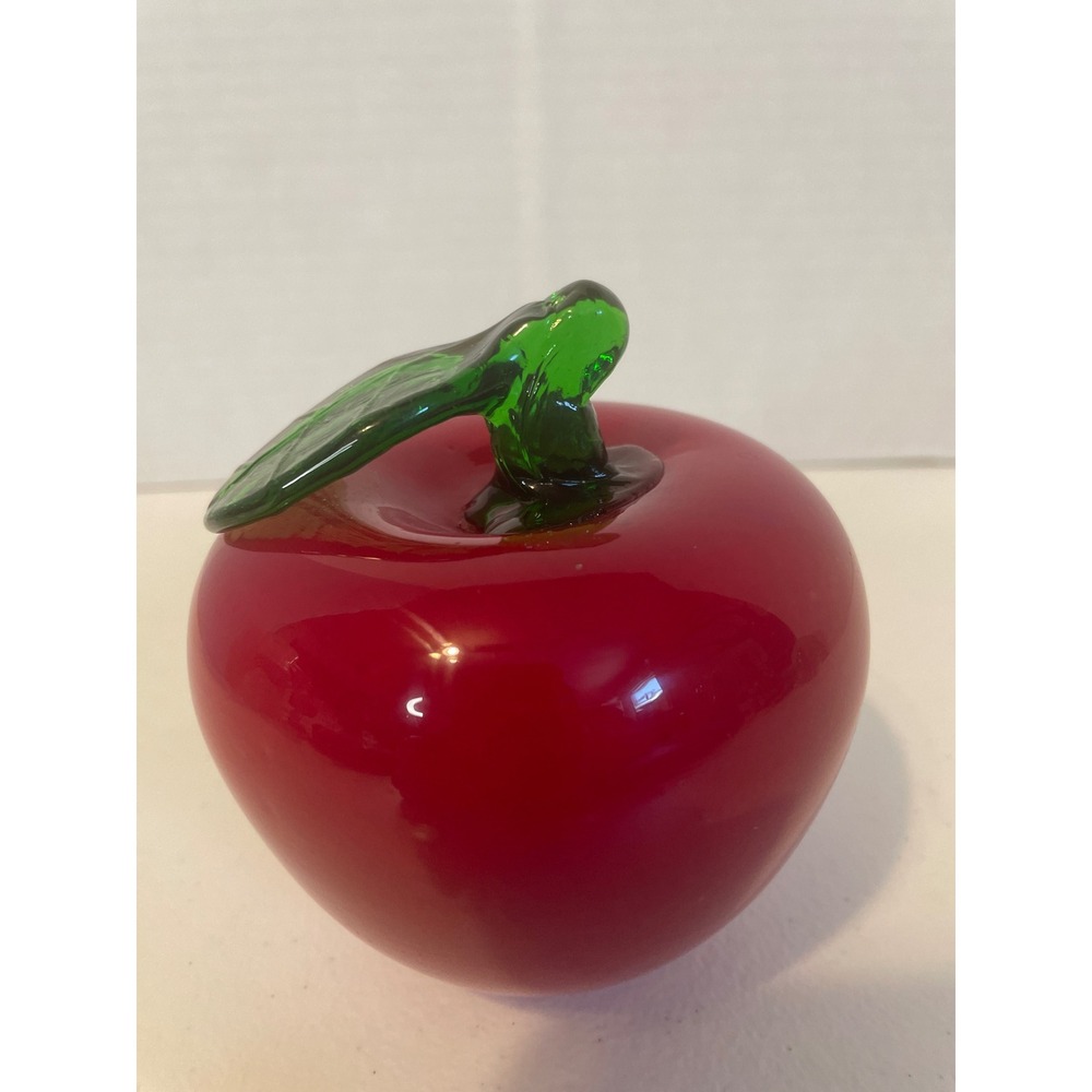 Vintage Murano-style Hand Blown Art Glass Apple with Green Stem - Picture 4 of 6